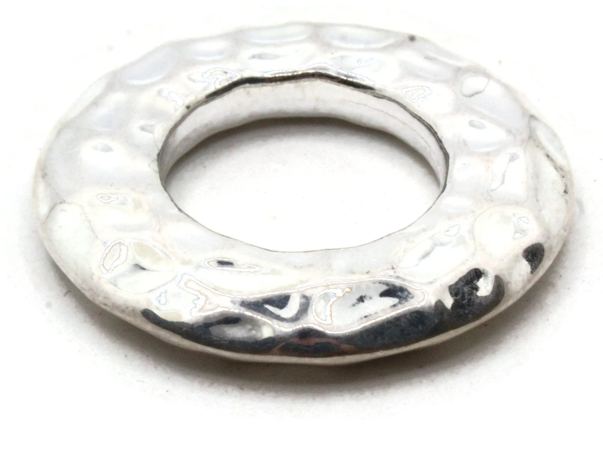 43mm Vintage Silver Plated Plastic Round Ring Bead