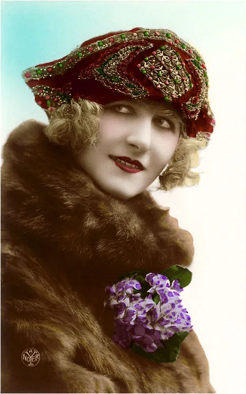 BW-48 Woman in Fur and Low Hat - Vintage Image