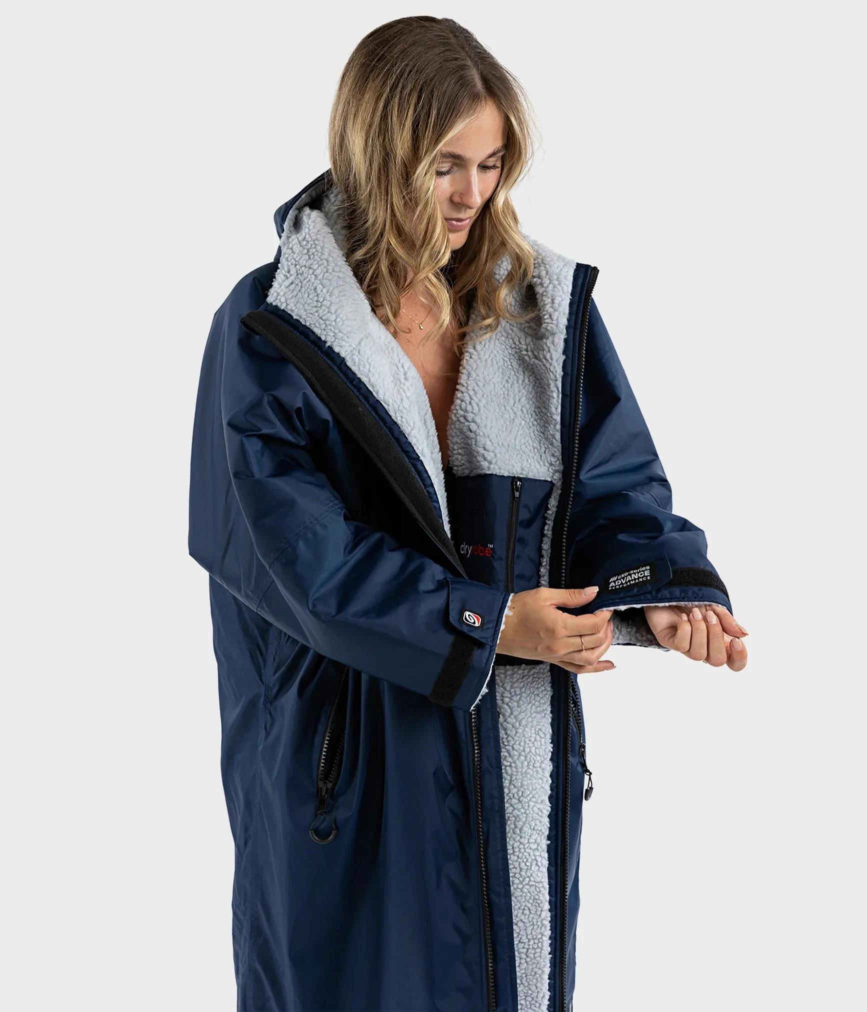 Dryrobe Advance Long Sleeve Changing Robe - Navy and Grey