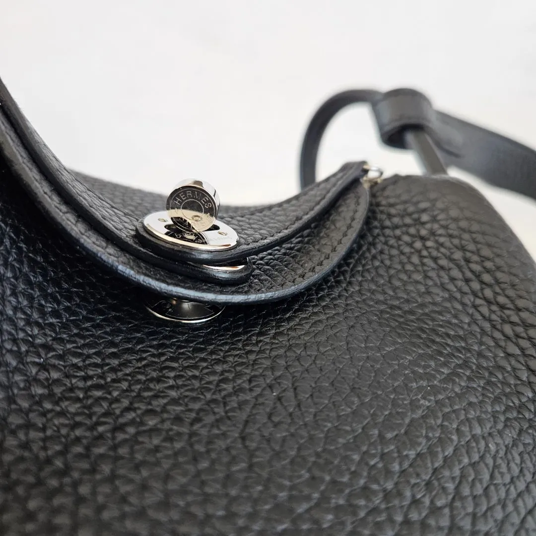 Hermès Black Clemence Leather Lindy Mini Shoulder Bag