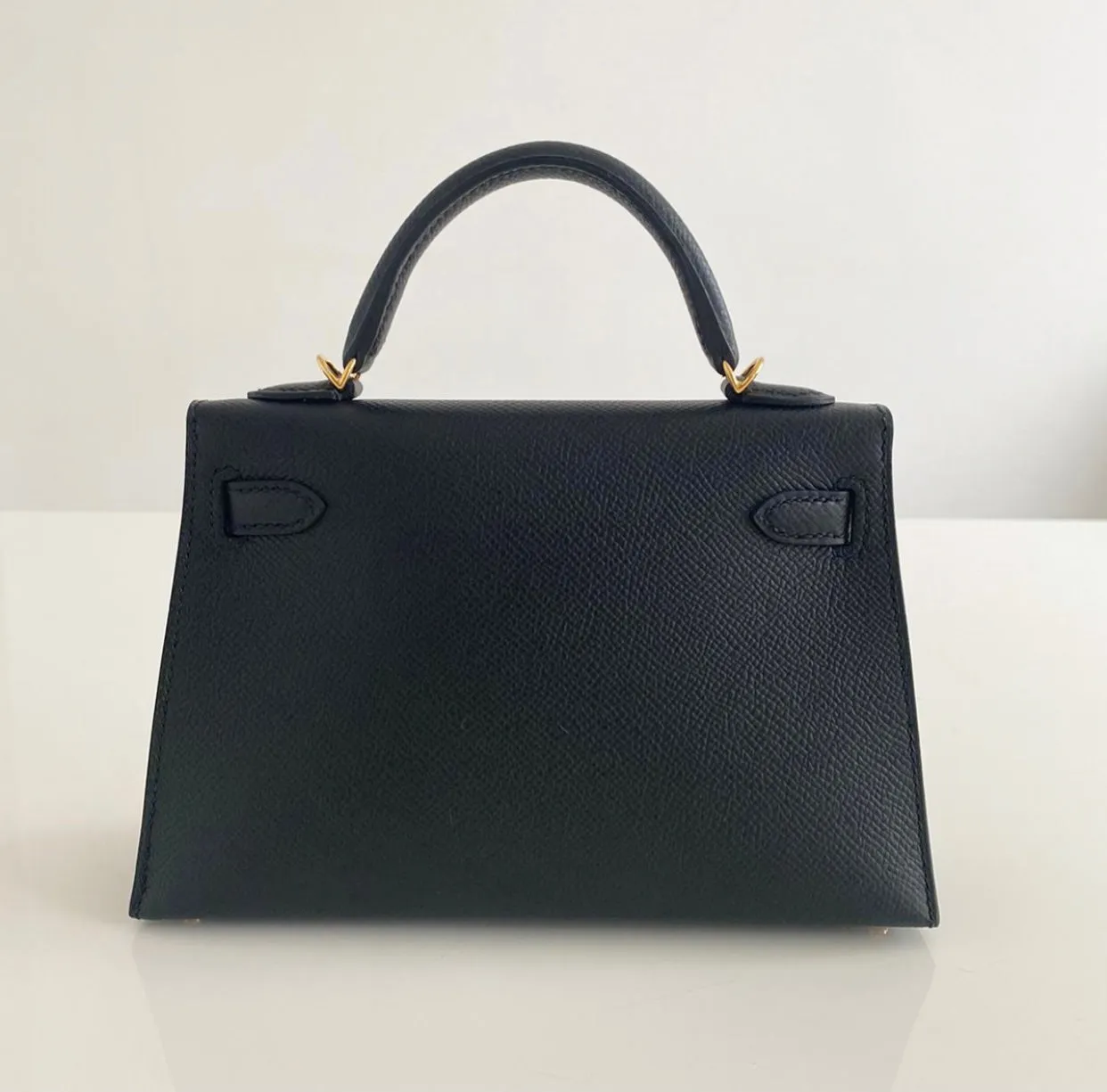 Hermès Kelly 20 Black Epsom Gold Hardware