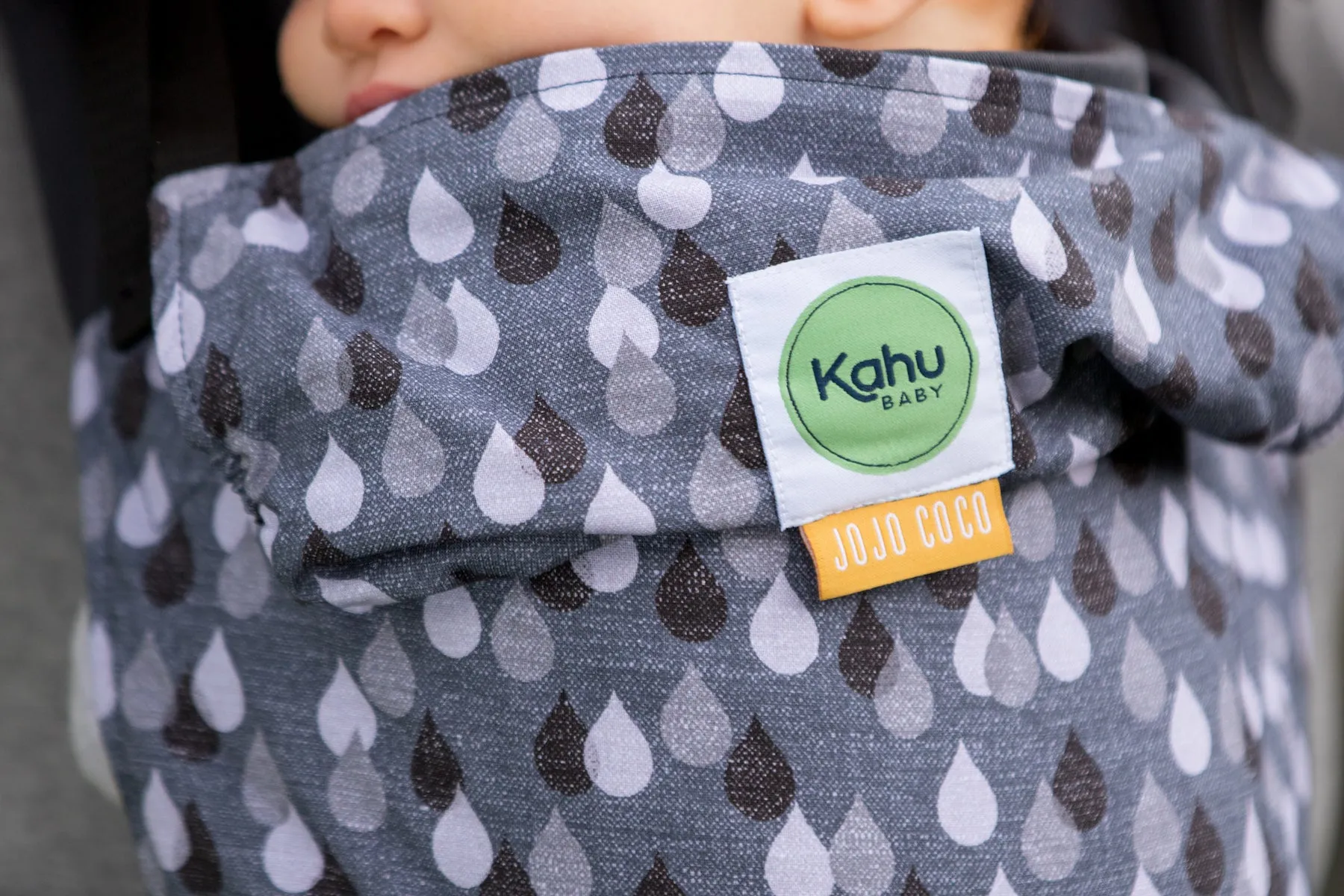 KahuBaby Carrier - Jojo Coco Design - Grey Lakeland Rain