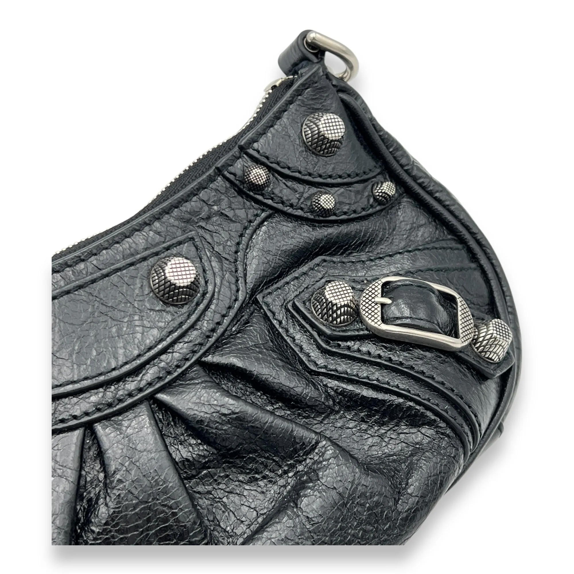 Le Cagole Mini Shoulder bag in Distressed leather, Silver Hardware