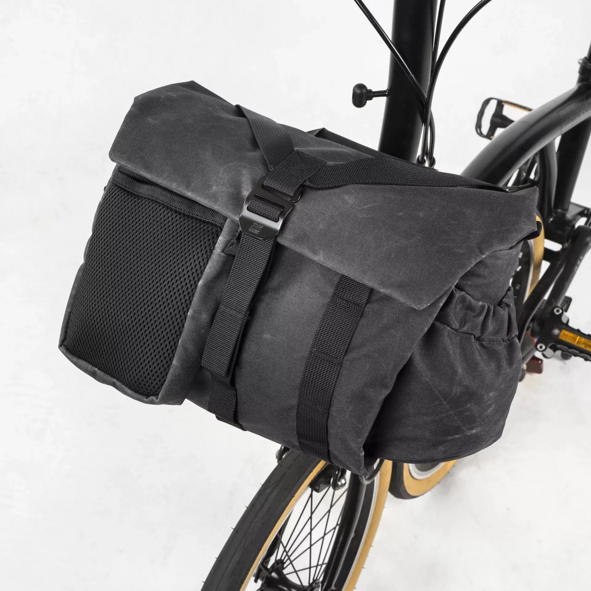 Pilot Brompton Bag 7L | With 2 pouch modules (Carrier Frame not included)