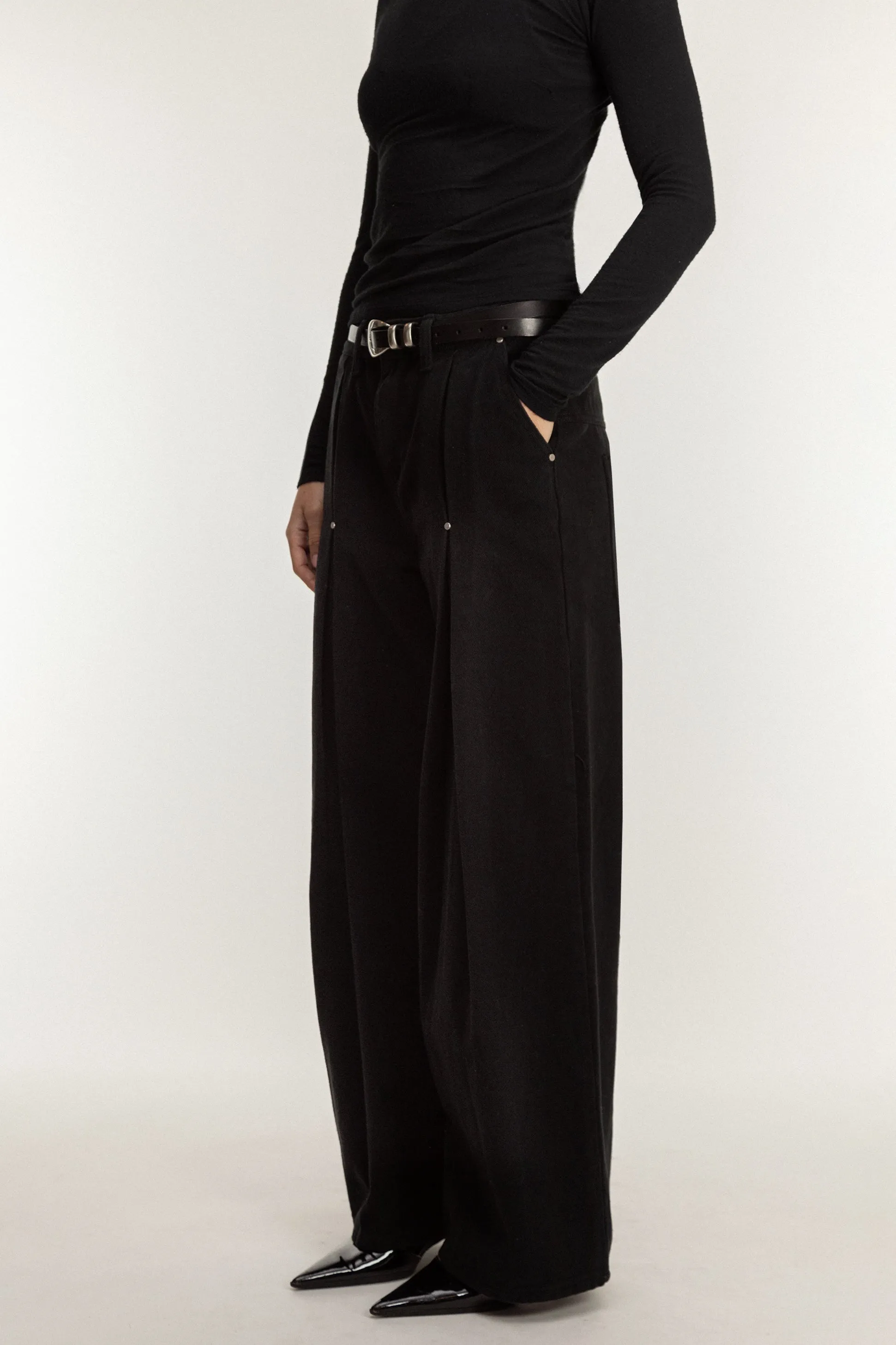 PLEATED PANTS WITH STUD DETAILS