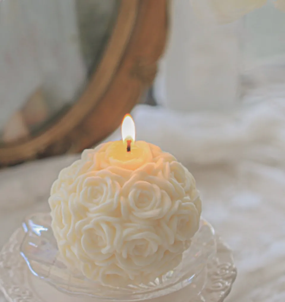 Rose soy candle, decorative candle, home decor, floral centerpiece, unique gift,handmade candle, sphere, romantic lighting, sculpted wax art