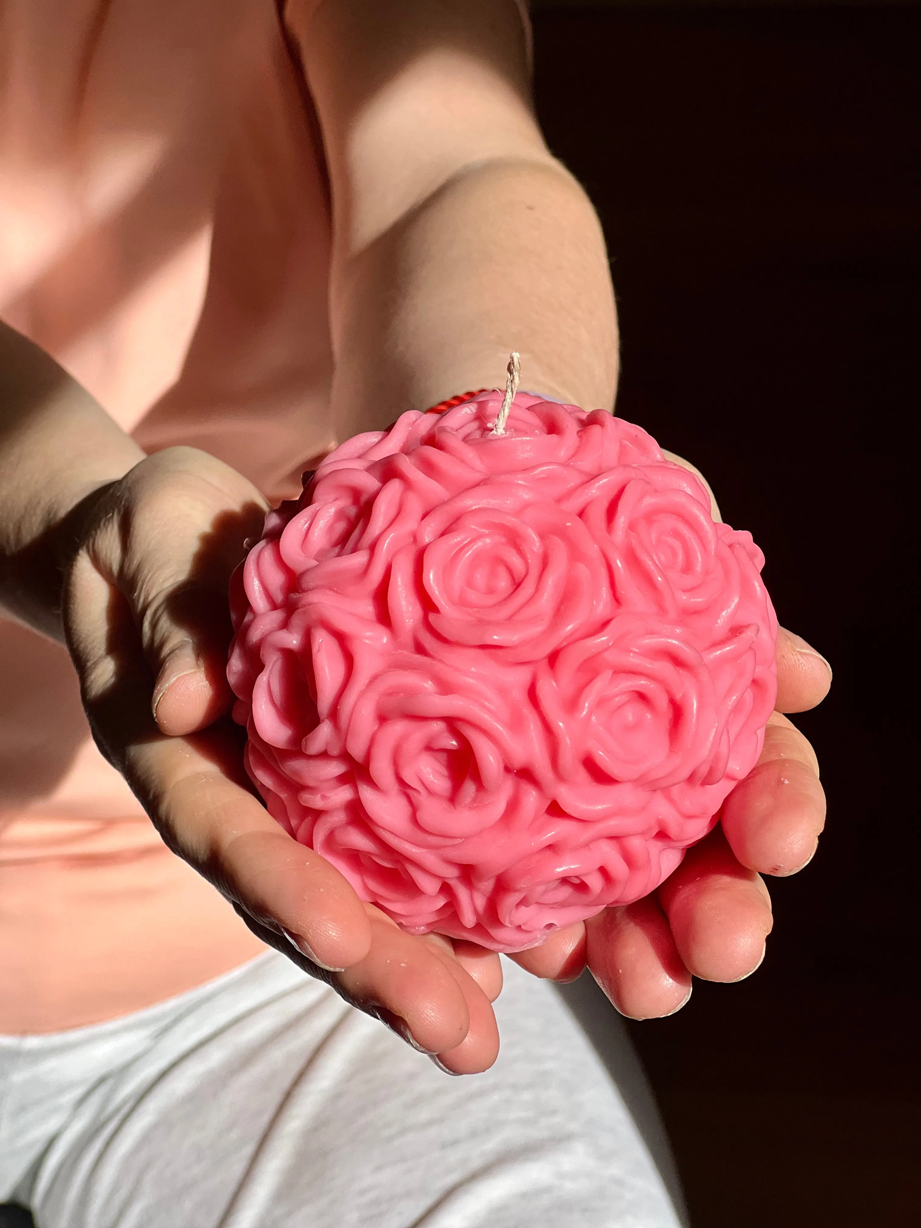 Rose soy candle, decorative candle, home decor, floral centerpiece, unique gift,handmade candle, sphere, romantic lighting, sculpted wax art