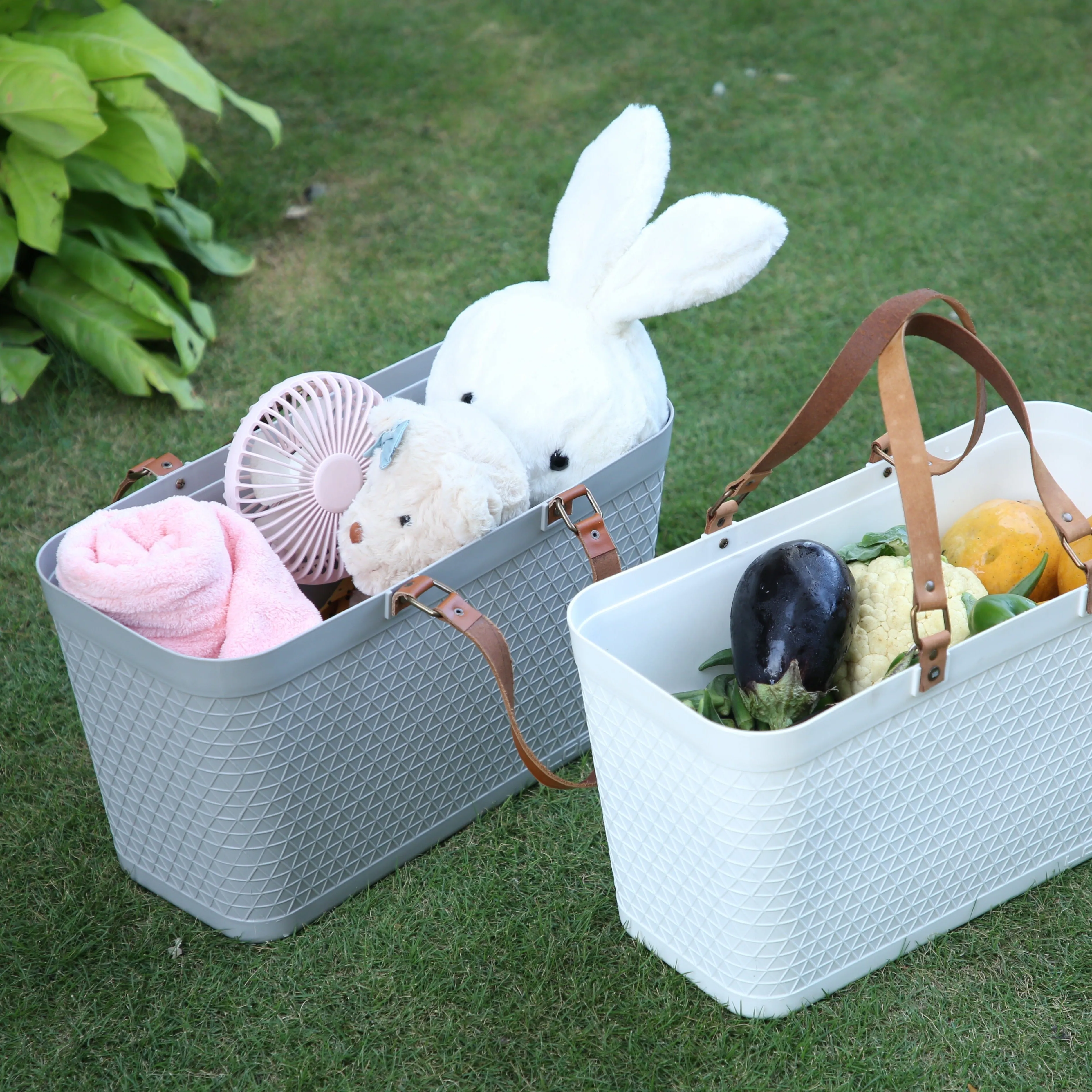 Shopping/Picnic Basket with Leather Handle