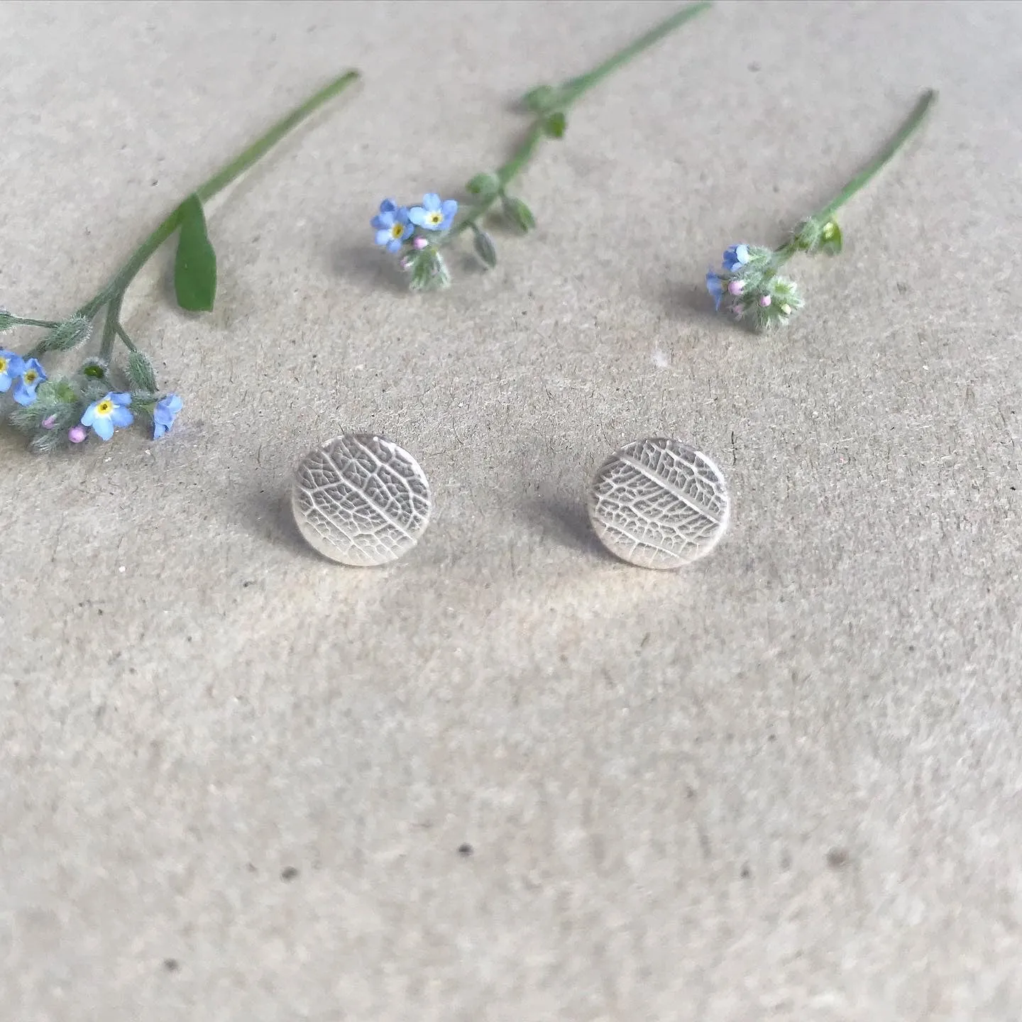 Silver leaf studs