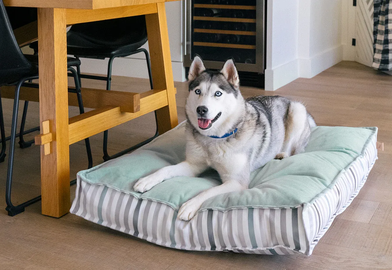 Standard Dog Bed: Seaside Boxy Sea Glass